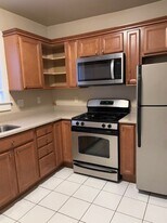 5700 Woodmont St in Pittsburgh, PA - Building Photo
