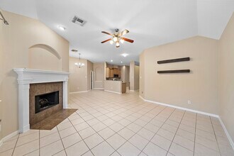 25715 Abbotglen Ln in Katy, TX - Building Photo - Building Photo