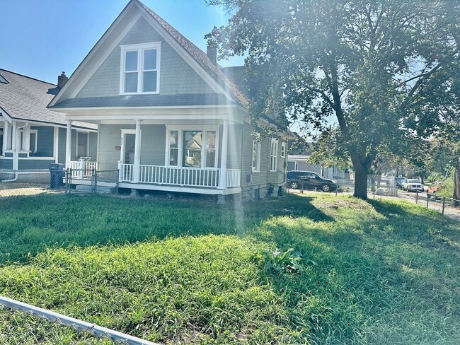 627 W Montgomery Ave in Spokane, WA - Building Photo - Building Photo