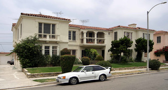 935 Alandele Ave Apartments