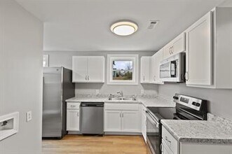 401 S Cherry St in Seneca, SC - Building Photo - Building Photo