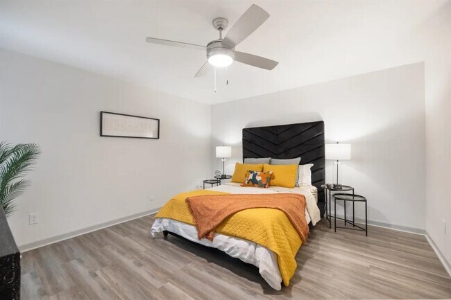 2800 Ashford Trail in Houston, TX - Foto de edificio - Building Photo