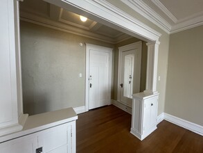 Brown Apartments in Portland, OR - Building Photo - Building Photo