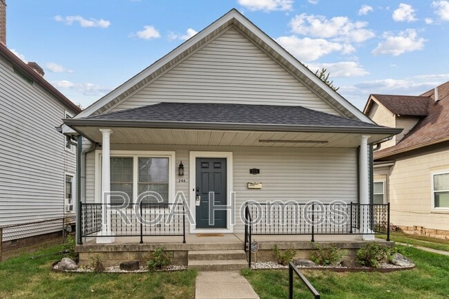 property at 246 N Belleview Pl