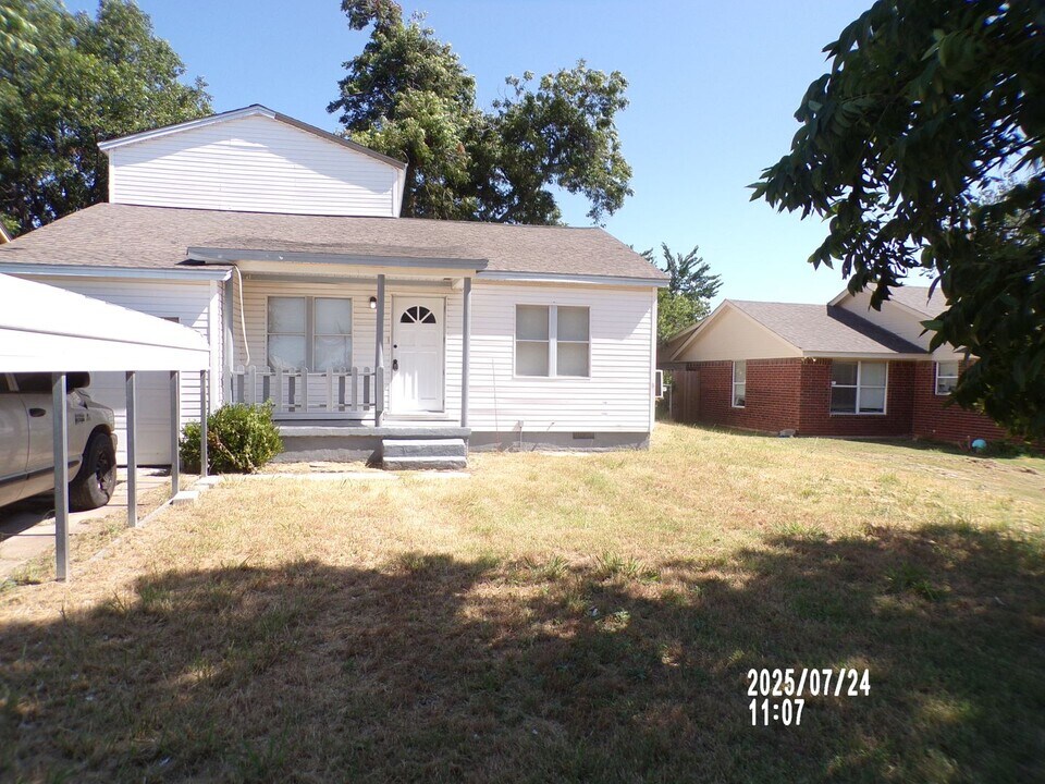1905 NW Columbia Ave in Lawton, OK - Building Photo