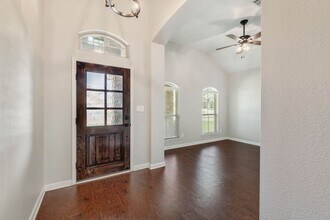 Available for June Move in! Charming 3/2 in Castlegate 2! in College Station, TX - Building Photo - Building Photo