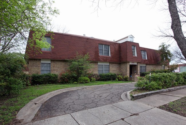 Franklin Manor in Waxahachie, TX - Foto de edificio - Building Photo