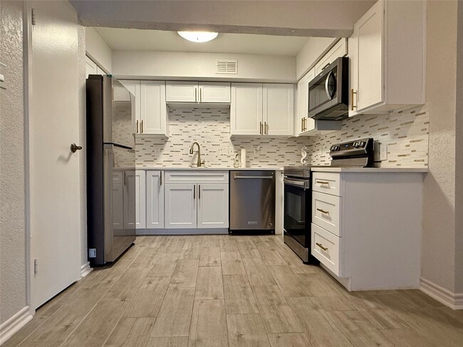 property at 18515 Egret Bay Blvd