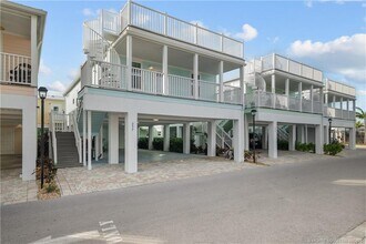 257 NE Coastal Dr in Ocean Breeze, FL - Building Photo - Building Photo