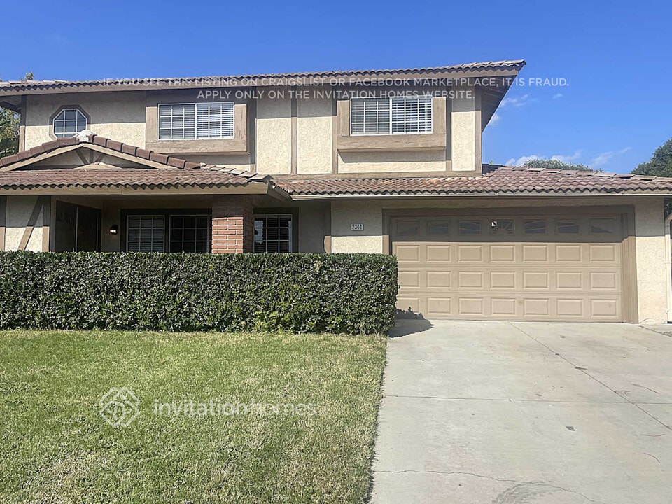 2344 N Teakwood Ave in Rialto, CA - Building Photo