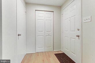 141 W Annandale Rd in Falls Church, VA - Building Photo - Building Photo