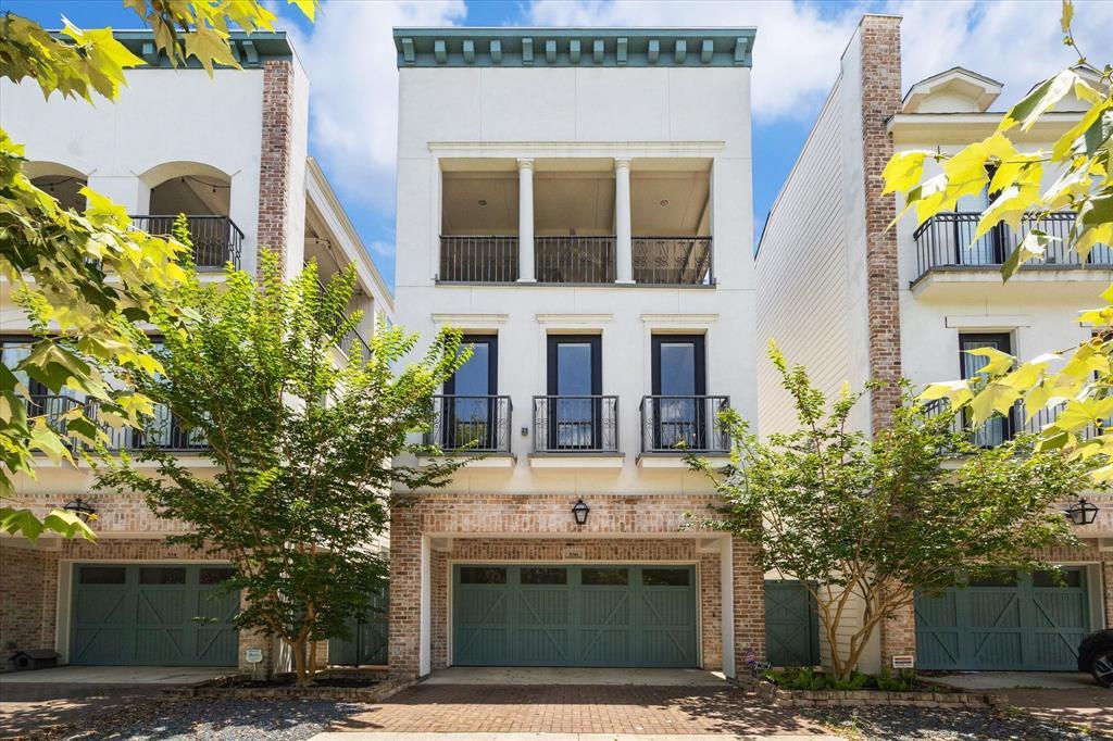 536 W 26th St in Houston, TX - Building Photo