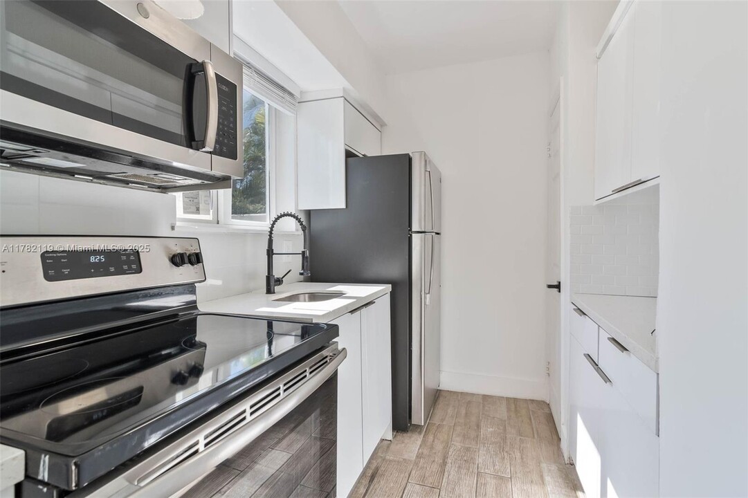 2190 SW 14th Terrace in Miami, FL - Building Photo