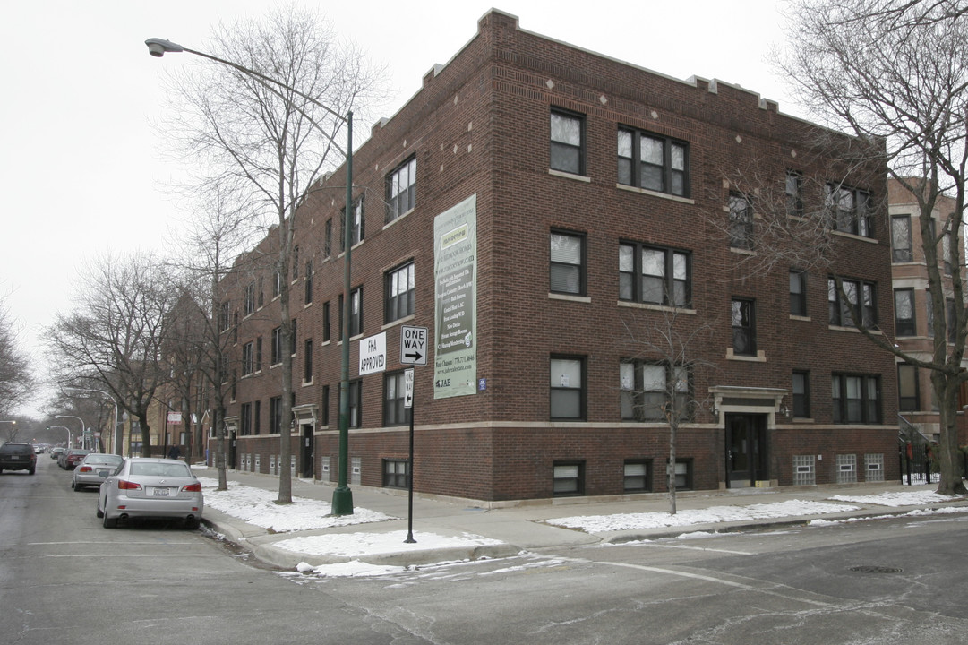 3400 N Greenview Ave in Chicago, IL - Building Photo