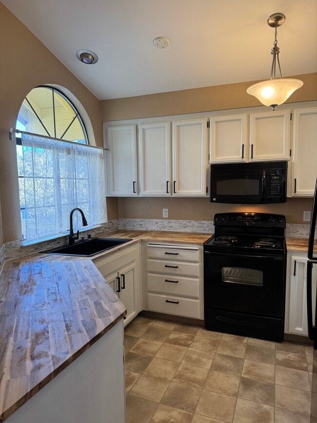 206 Devonwood in Hercules, CA - Foto de edificio - Building Photo