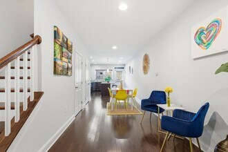 1012 McDonogh St in Baltimore, MD - Building Photo - Building Photo