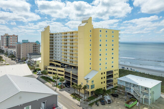 Sunrise Pointe in North Myrtle Beach, SC - Foto de edificio - Building Photo