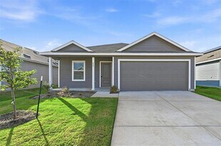 647 Montclair Ave in Princeton, TX - Building Photo