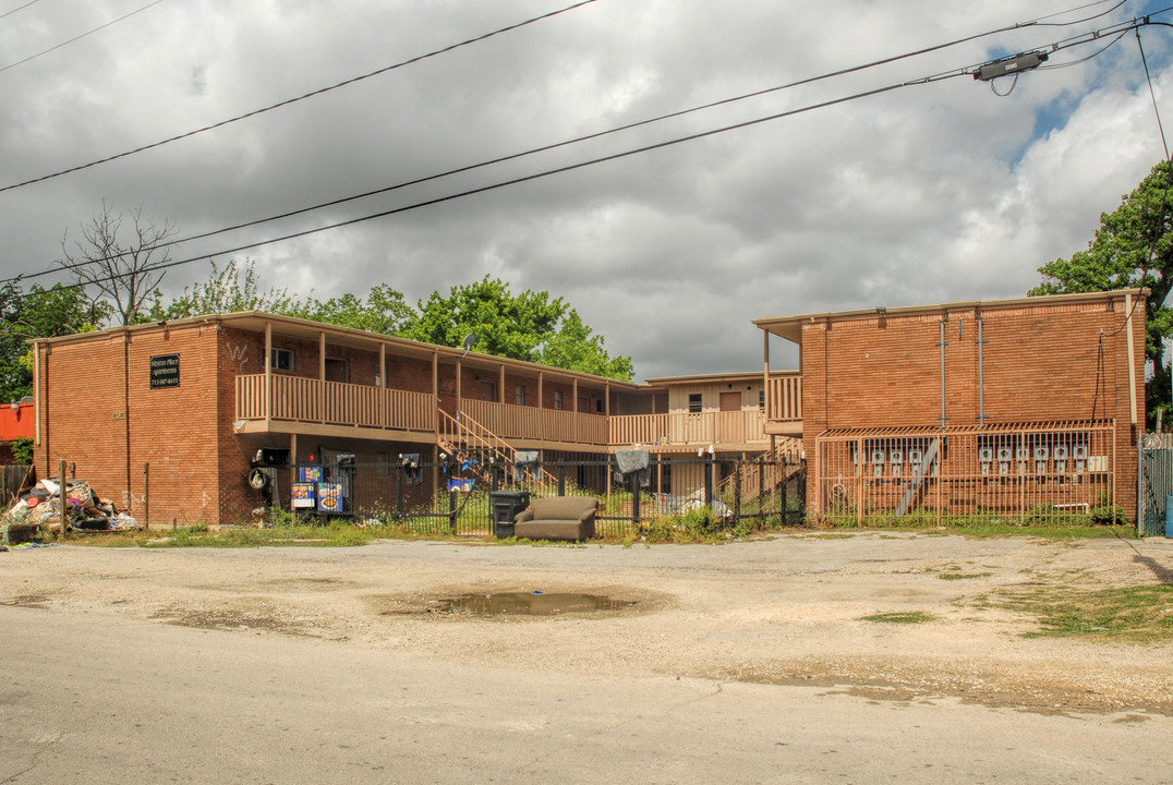 Weston in Houston, TX - Building Photo