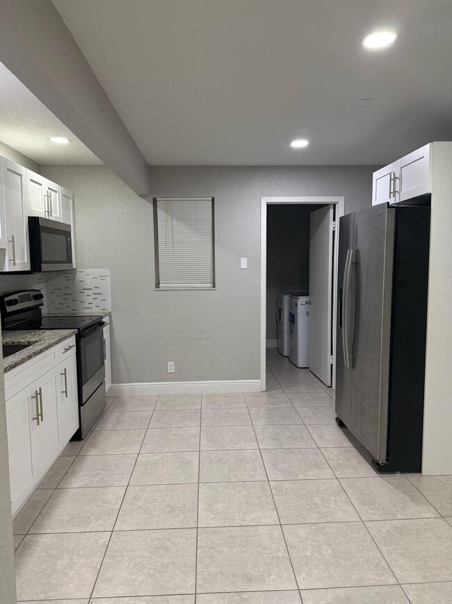 property at 5671 Coconut Rd