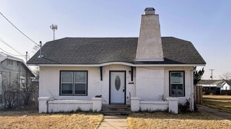 531 Cedar St in Colorado City, TX - Building Photo