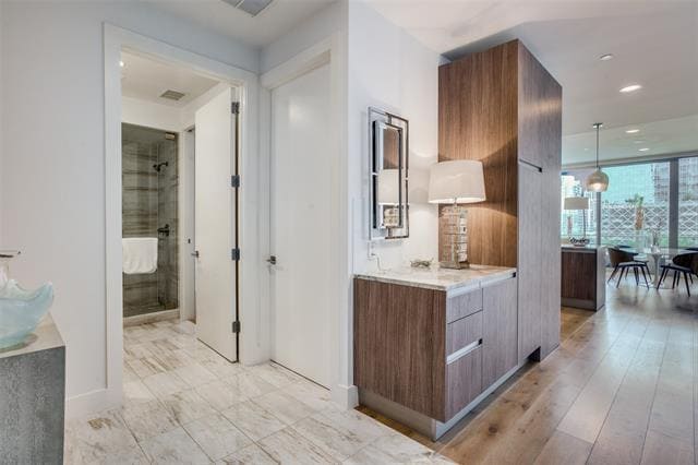 3130 N Harwood St in Dallas, TX - Building Photo - Building Photo