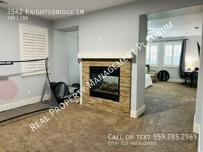3542 Knightsbridge Ln in Clovis, CA - Building Photo - Building Photo