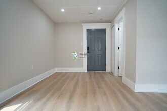 142 Dorchester St in Boston, MA - Building Photo - Building Photo
