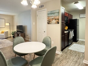 Bridgeway Apartments II in Lafayette, LA - Building Photo - Building Photo