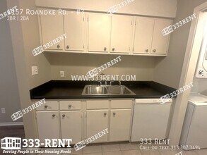 4157 Roanoke Rd in Kansas City, MO - Building Photo - Building Photo