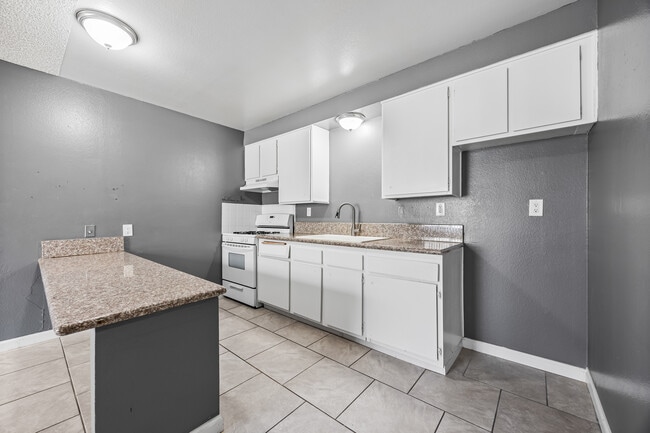 White Street Apartments