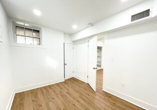 5 Wood St, Unit 14 in Cambridge, MA - Building Photo - Building Photo