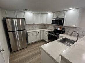 3121 Park Ln, Unit 1126 in Dallas, TX - Building Photo - Building Photo