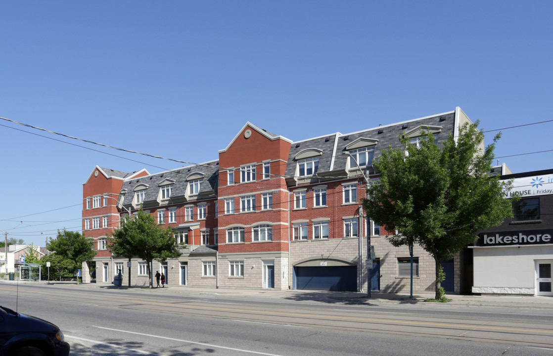 29th Street Lofts in Toronto, ON - Building Photo