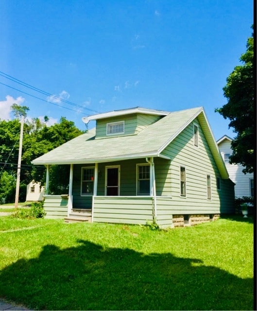 property at 1562 N High St