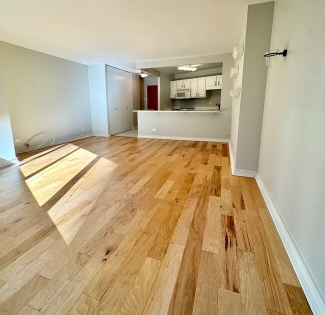 property at 211 E Ohio St