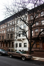 112 W 75th St in New York, NY - Building Photo - Building Photo