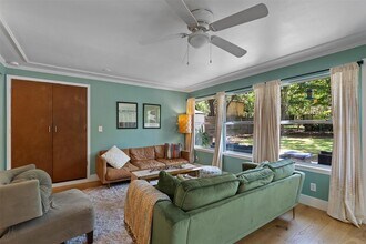 4604 Rue St in Austin, TX - Building Photo - Building Photo