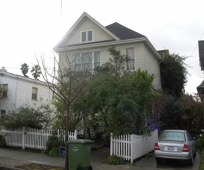 1634 Julia St in Berkeley, CA - Building Photo - Building Photo