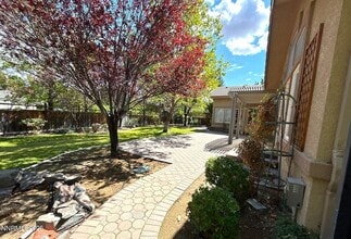 3140 Scarlet Oaks Ct in Sparks, NV - Building Photo - Building Photo