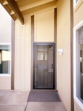 9528 Mirandy Dr in Sacramento, CA - Building Photo - Building Photo