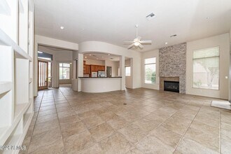 11473 E Blanche Dr in Scottsdale, AZ - Foto de edificio - Building Photo