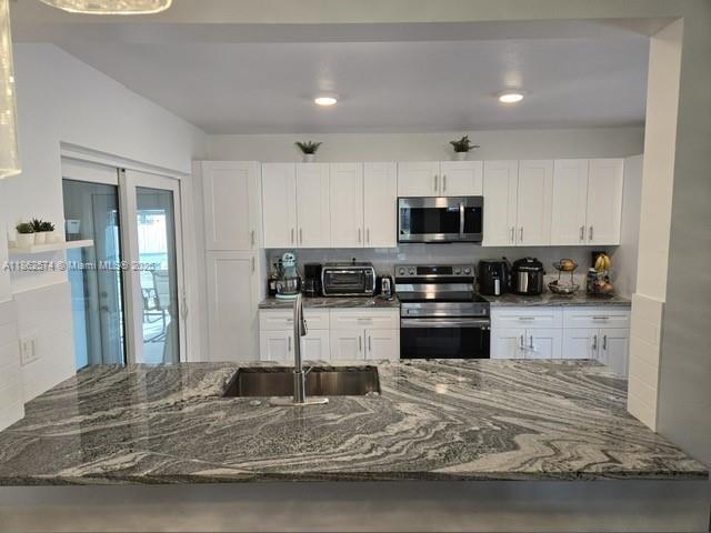 903 NW 6th Ave in Boynton Beach, FL - Building Photo - Building Photo