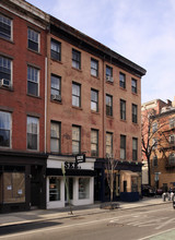 312-314 Bleecker St in New York, NY - Building Photo - Building Photo