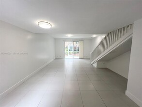 1524 Coronado Rd in Weston, FL - Building Photo - Building Photo