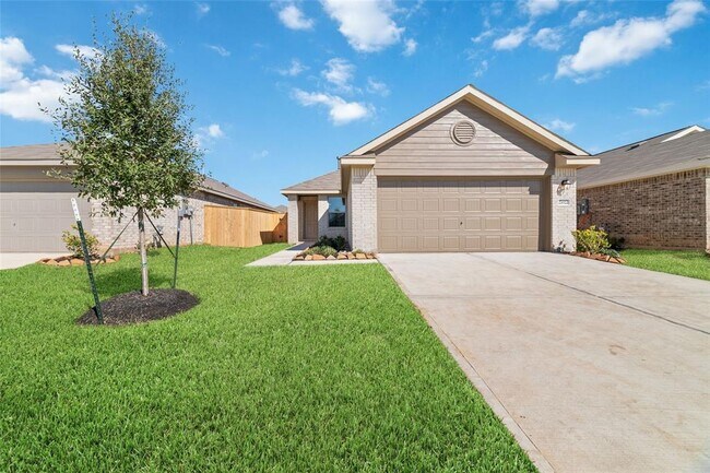 property at 27022 Vis Fld Dr