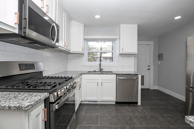 637 W 10th St in Loveland, CO - Building Photo - Building Photo