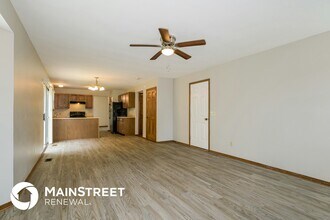 1031 Exacta Ct in Florissant, MO - Building Photo - Building Photo