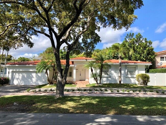 property at 1425 Trillo Ave
