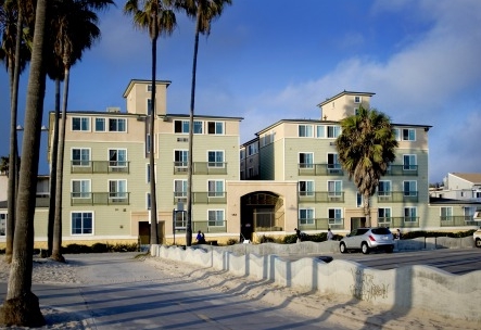 Adda & Paul Safran Senior Housing in Venice, CA - Foto de edificio - Building Photo